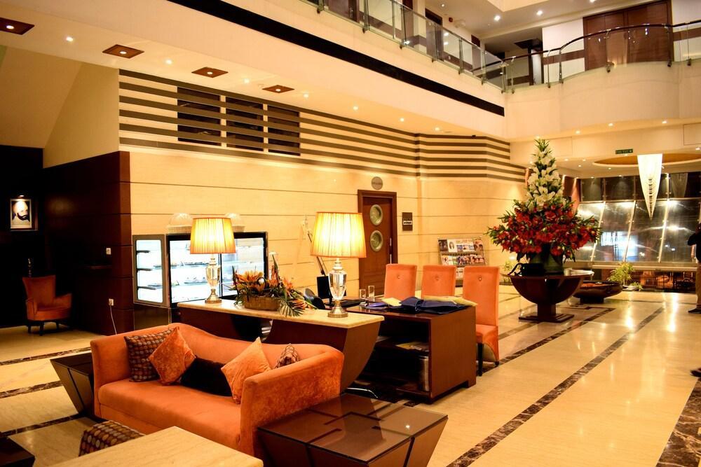 קאנפור Hotel Royal Cliff מראה חיצוני תמונה