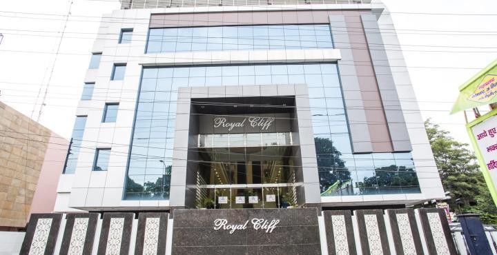 קאנפור Hotel Royal Cliff מראה חיצוני תמונה