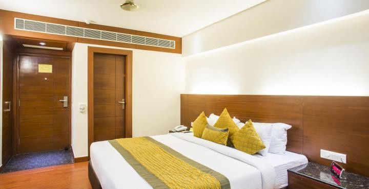 קאנפור Hotel Royal Cliff מראה חיצוני תמונה
