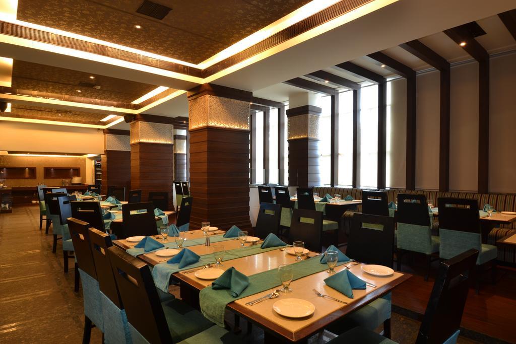 קאנפור Hotel Royal Cliff מראה חיצוני תמונה