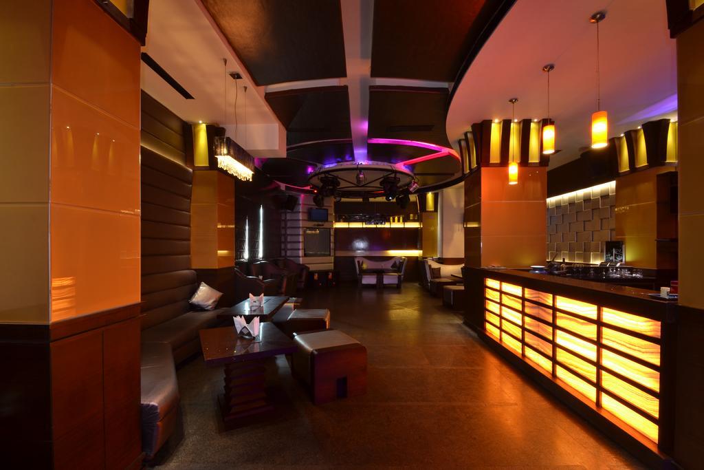 קאנפור Hotel Royal Cliff מראה חיצוני תמונה