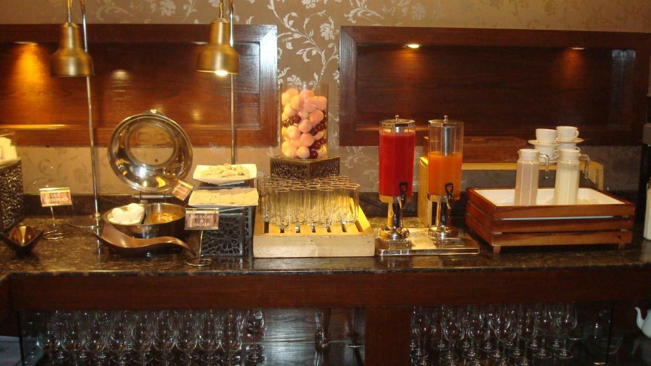 קאנפור Hotel Royal Cliff מראה חיצוני תמונה