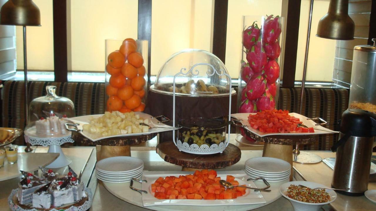 קאנפור Hotel Royal Cliff מראה חיצוני תמונה