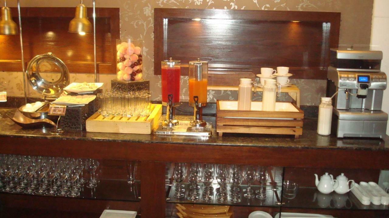קאנפור Hotel Royal Cliff מראה חיצוני תמונה